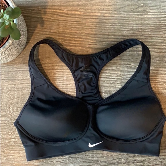 Nike Other - Nike sports bra size 34B